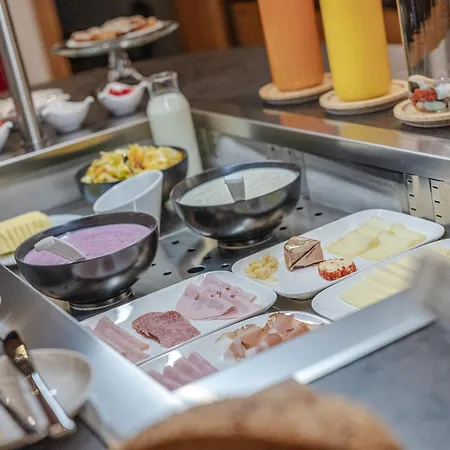 Panzió Gaestehaus Berghof Schoepf 4*