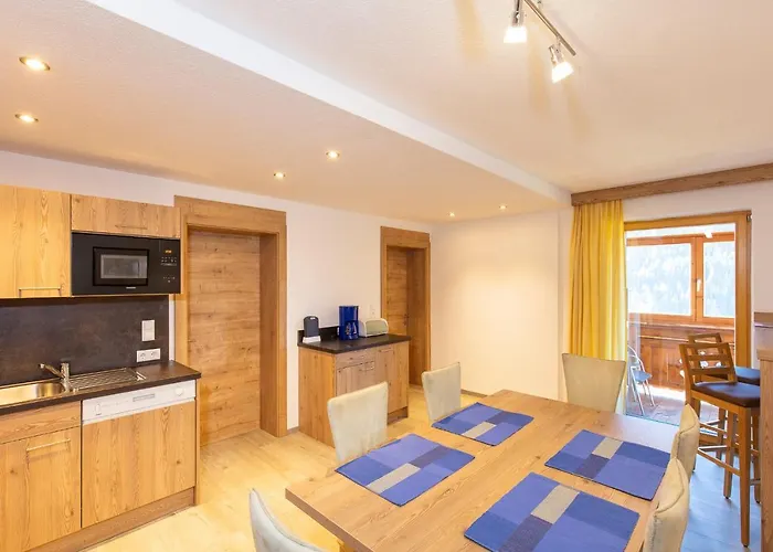 Gaestehaus Berghof Schoepf B&B 4*