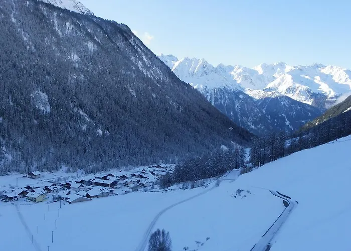 Gaestehaus Berghof Schoepf B&B 란켄펠트